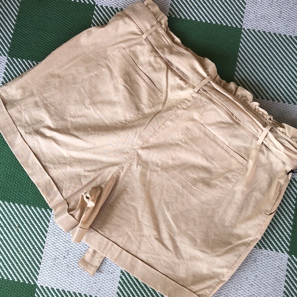 Ava &Viv kaki linen high rise ruffle cuffed shorts - Picture 7 of 8